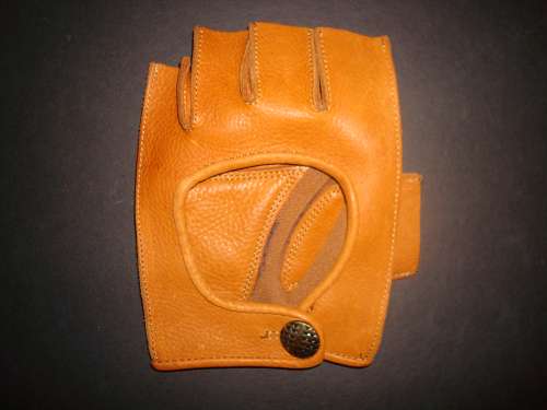 Akadema Fingerless Glove Back